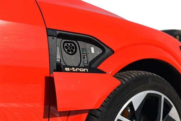 Audi e-tron, 4x4, automat, elektro