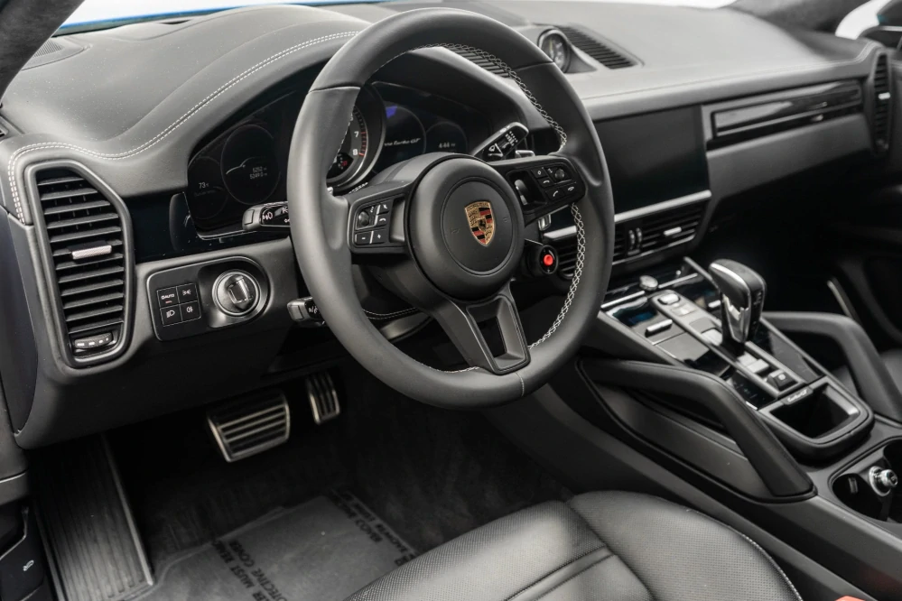 Porsche Cayenne 2023, SUV, Benzín
