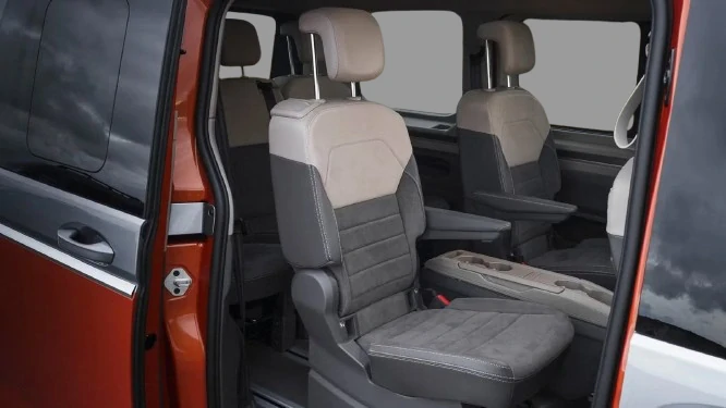 Volkswagen Multivan 7 osob, Automat, Diesel