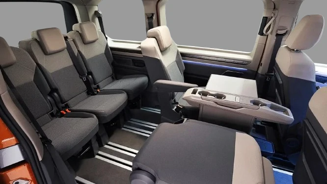 Volkswagen Multivan 7 osob, Automat, Diesel